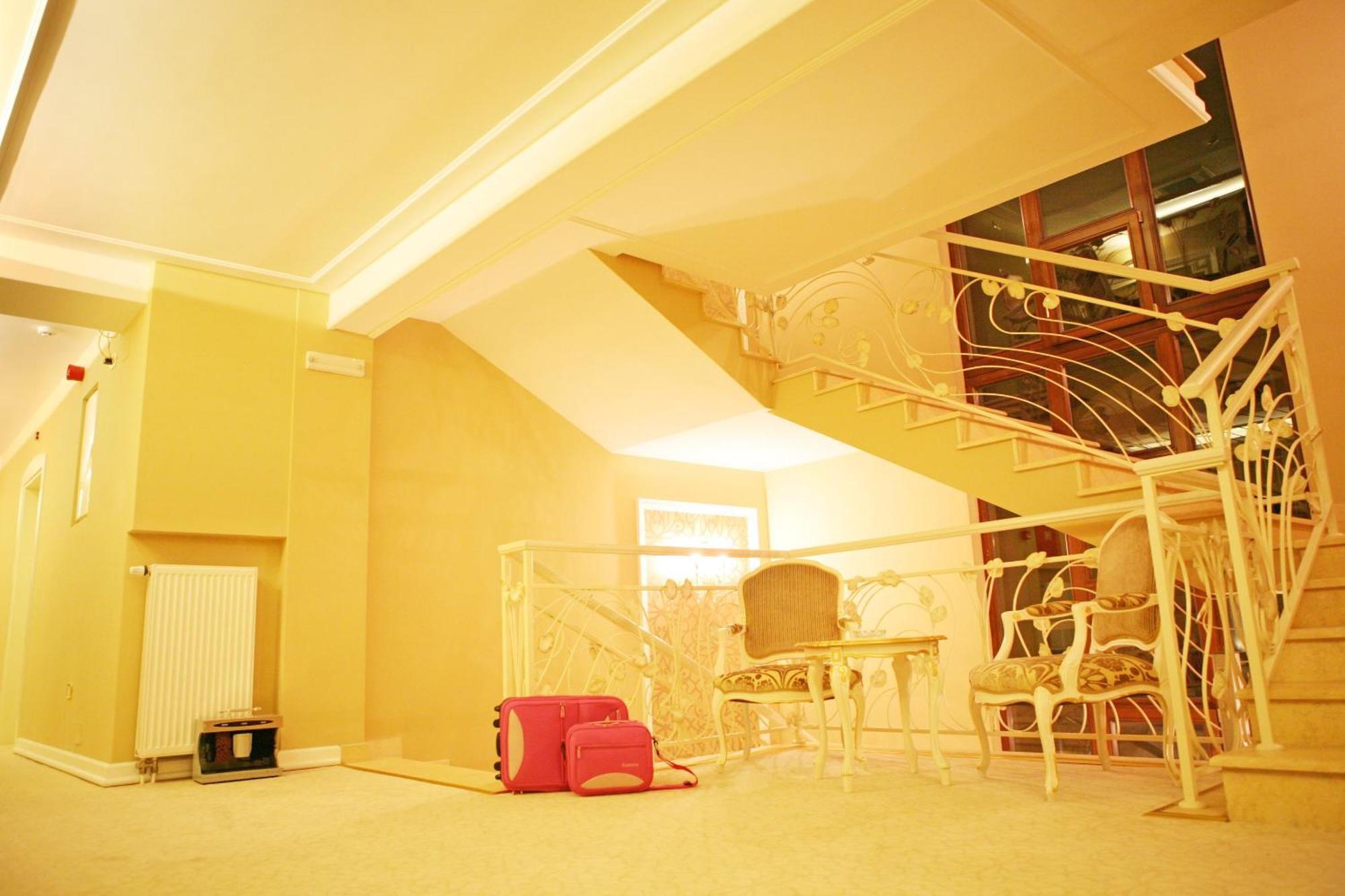 Hotel Villa Viktorija Banja Luka Buitenkant foto